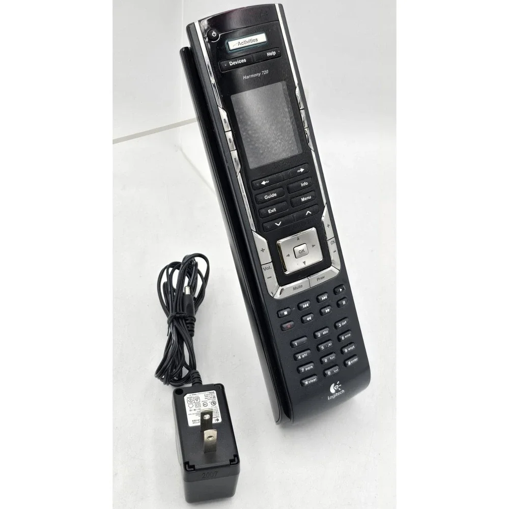 Logitech Harmony 720 Universal Remote w/ Charging Dock - NEEDS BATT - Has Damage